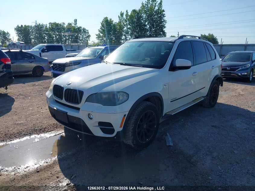 2011 BMW X5, Удар сзади, IAAI, VIN 5UXZW0C50BL655496 — фото 2