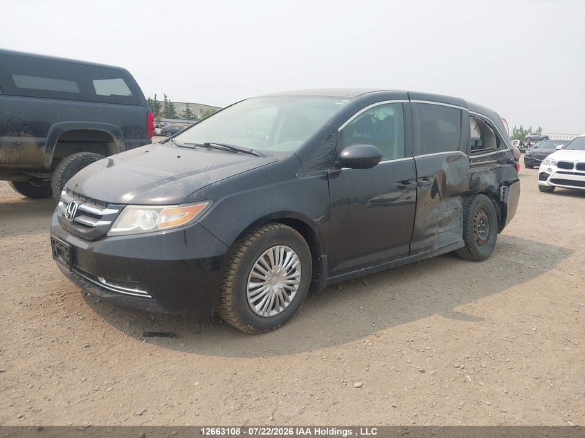 2016 Honda Odyssey, Left Side, IAAI, VIN 5FNRL5H29GB503992 — photo 2
