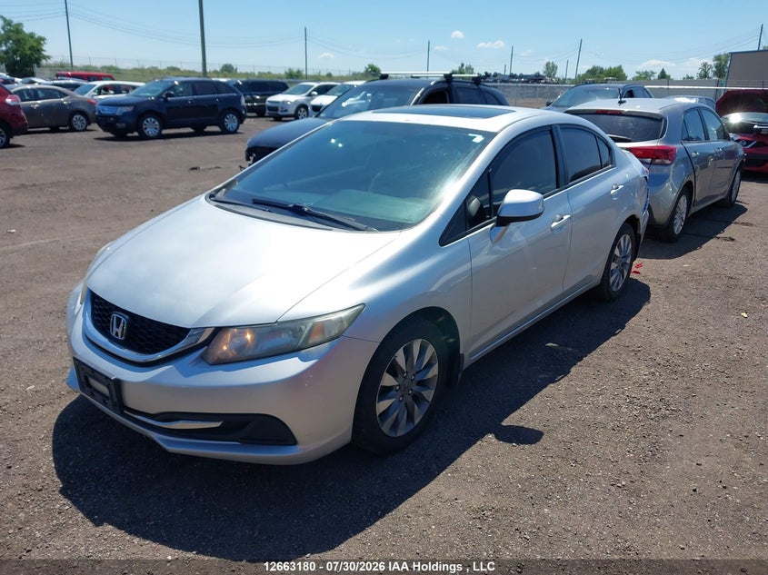 2013 Honda Civic, Удар сзади, IAAI, VIN 2HGFB2F50DH103165 — фото 2