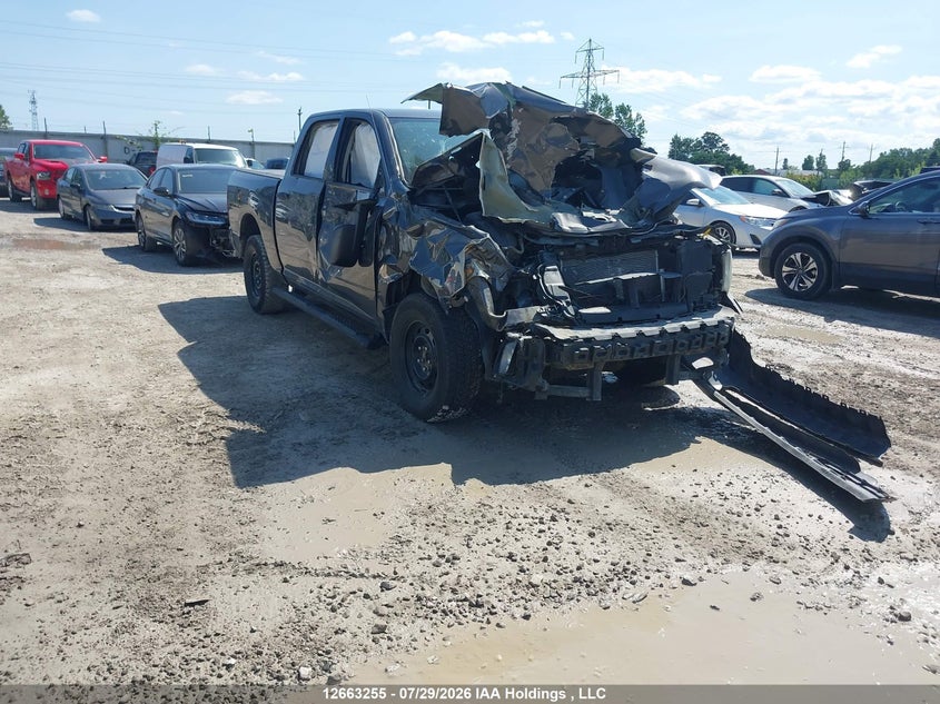 2019 Ram 1500 Classic, Удар спереди, IAAI, VIN 1C6RR7KTXKS721471