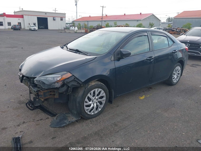 2017 Toyota Corolla, Удар спереди, IAAI, VIN 2T1BURHE9HC818412 — фото 2