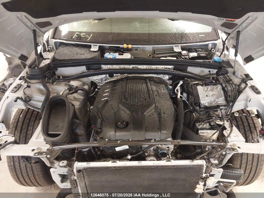 2025 Porsche Macan T VIN: WP1AA2A54SLB14655 Lot: 12646075X