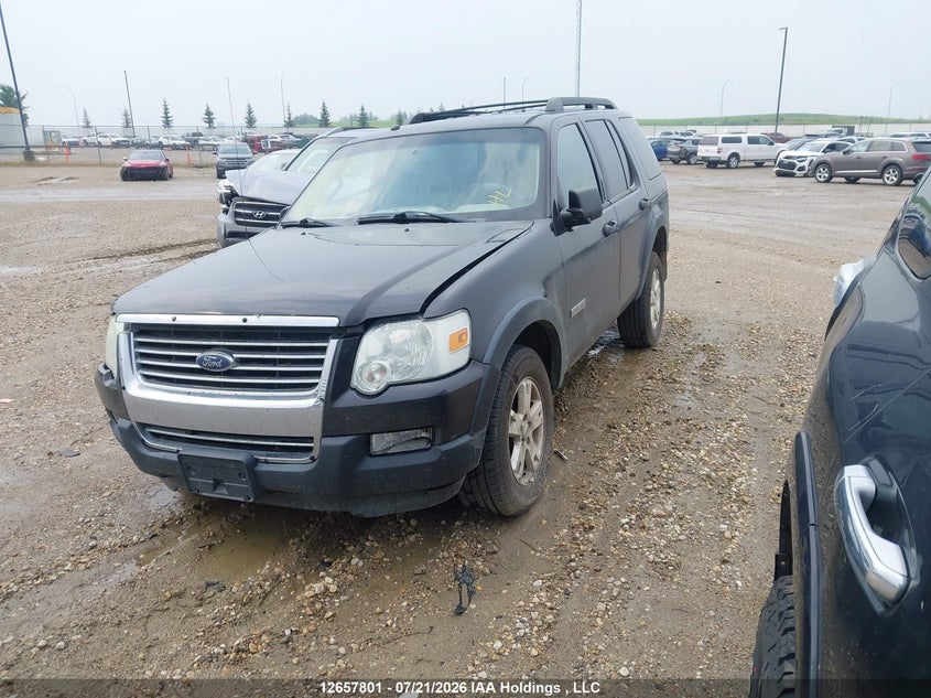 2007 Ford Explorer, Right Front, IAAI, VIN 1FMEU73E27UB20410 — photo 2