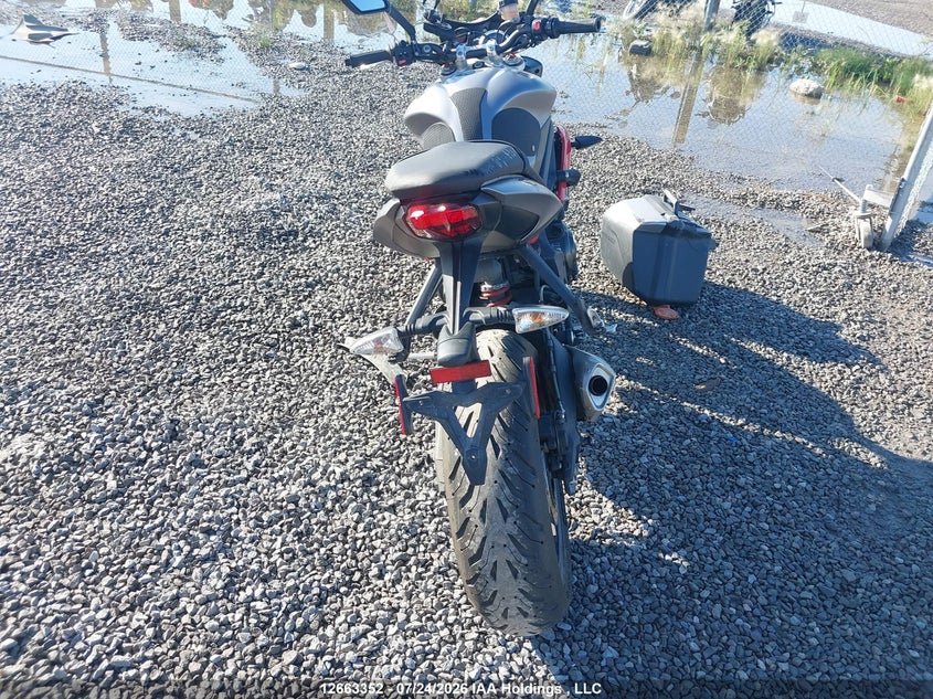 2015 OTHER TRIUMPH MOTORCYCLE STREET TRIPLE R MOTO 3
