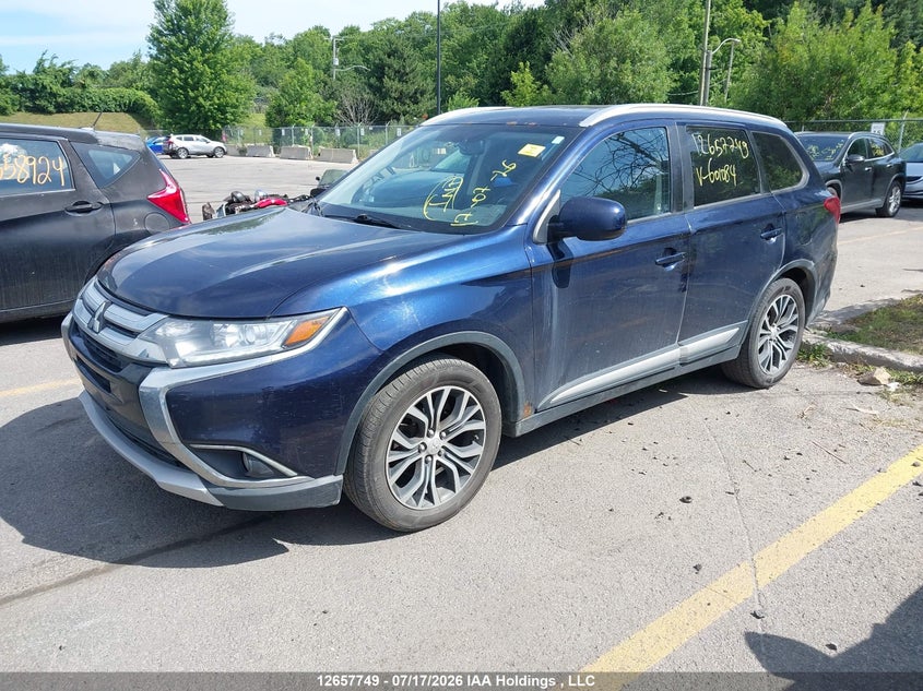2017 Mitsubishi Outlander, Правый зад, IAAI, VIN JA4AZ2A30HZ601084 — фото 2