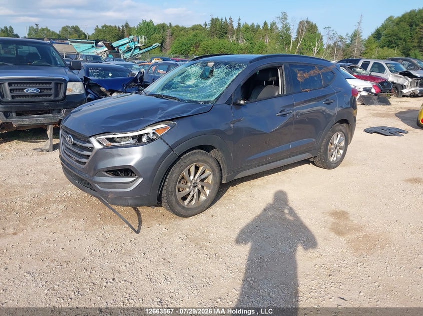 2017 Hyundai Tucson, Удар спереду, IAAI, VIN KM8J3CA42HU278848 — фото 2