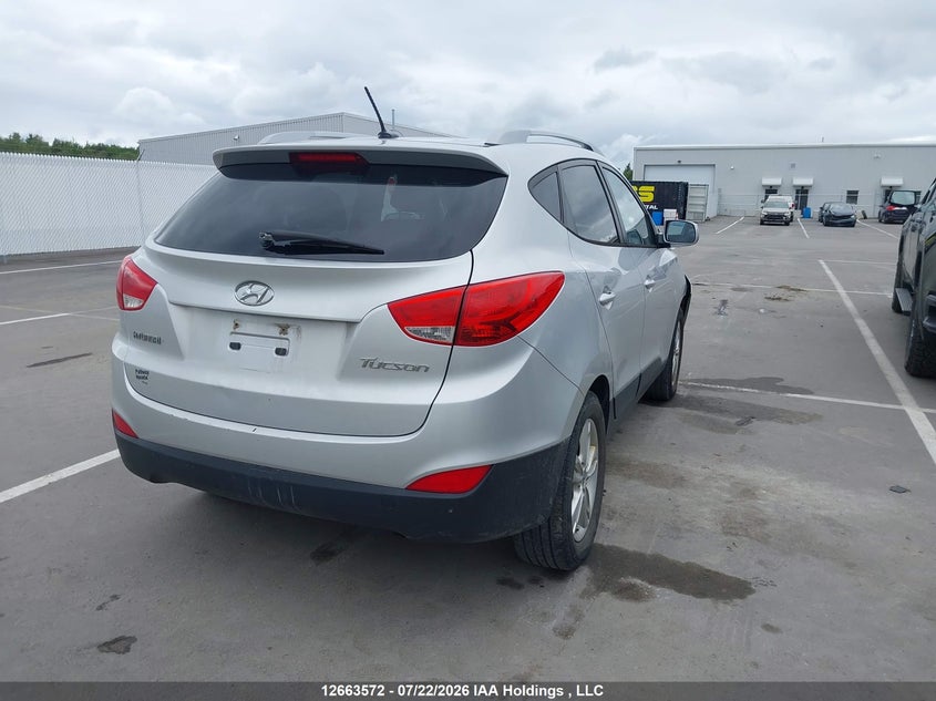 Vin: km8ju3ac2bu313707, lot: 3066068, hyundai tucson gls/limited 20114