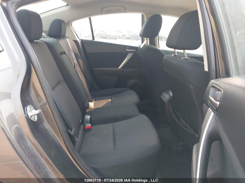 2013 MAZDA 3 SEDAN 2.0L I-4 DI, DOHC, VVT, 155HP