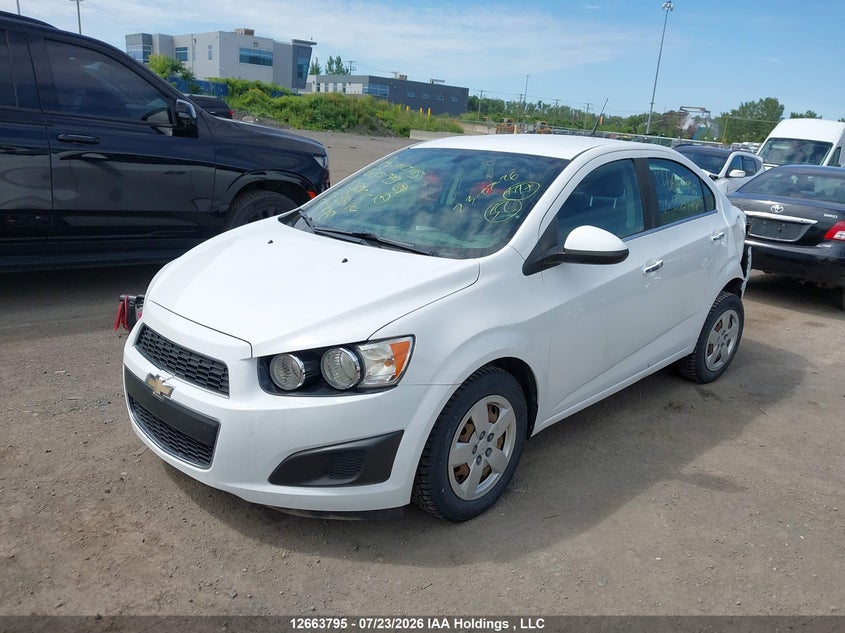 2014 Chevrolet Sonic, Левый зад, IAAI, VIN 1G1JC5EH2E4235144 — фото 2