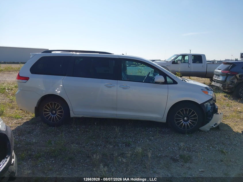 2011 TOYOTA SIENNA VAN 3.5L V-6 DOHC, VVT, 266HP
