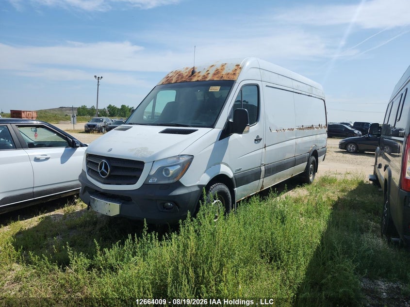 2014 Mercedes-Benz Sprinter, Charity, IAAI, VIN WD3BE8CC7E5854048 — photo 2