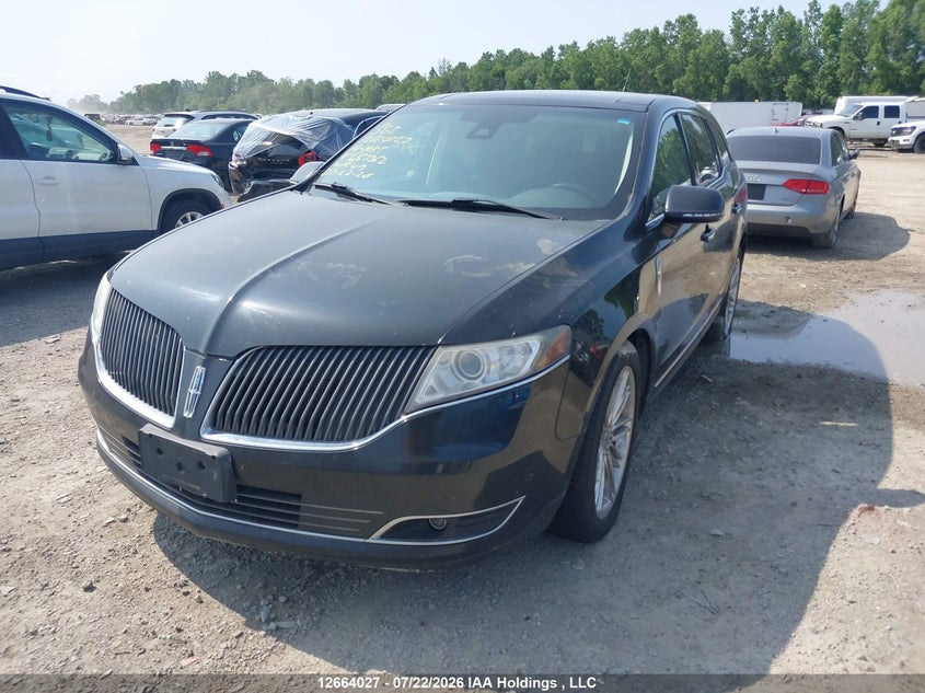 2014 Lincoln MKT, Theft Recovery, IAAI, VIN 2LMHJ5AT3EBL57362 — photo 2