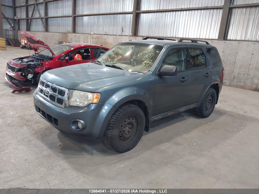 2011 Ford Escape, Удар сзади, IAAI, VIN 1FMCU0DG2BKB68198 — фото 2