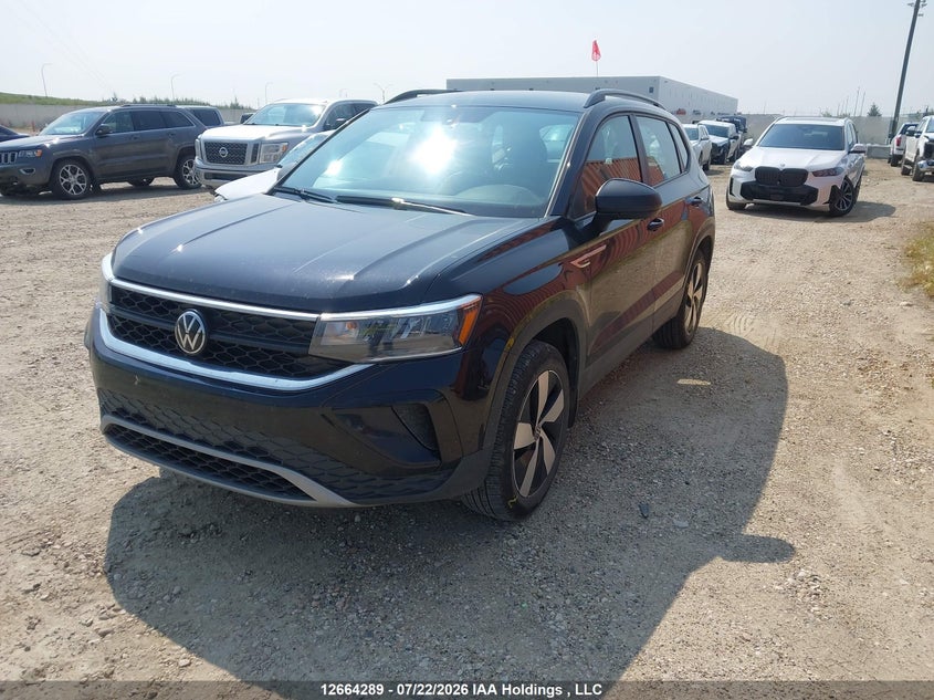 2024 Volkswagen Taos Trendline, Repossession, IAAI, VIN 3VVGX7B22RM076168 — photo 2