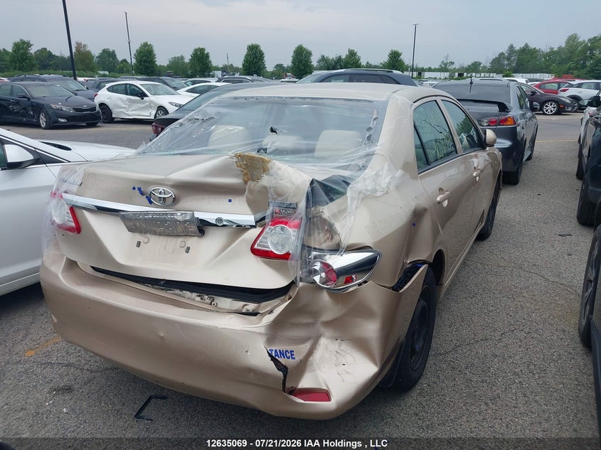 Vin: 2t1bu4ee3cc905576, lot: 3067040, toyota corolla ce 20124