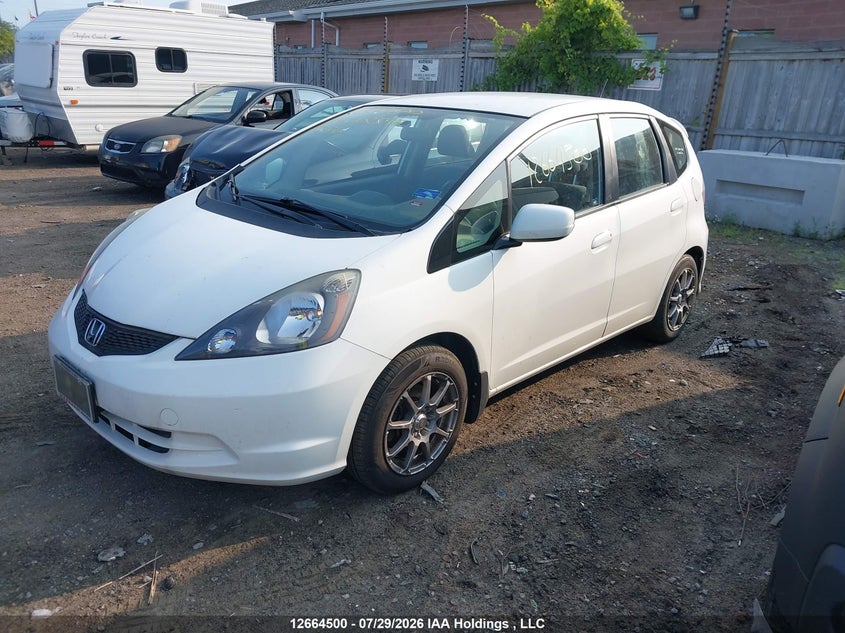 Vin: lucge8h55d3002597, lot: 3067085, honda fit lx 20132