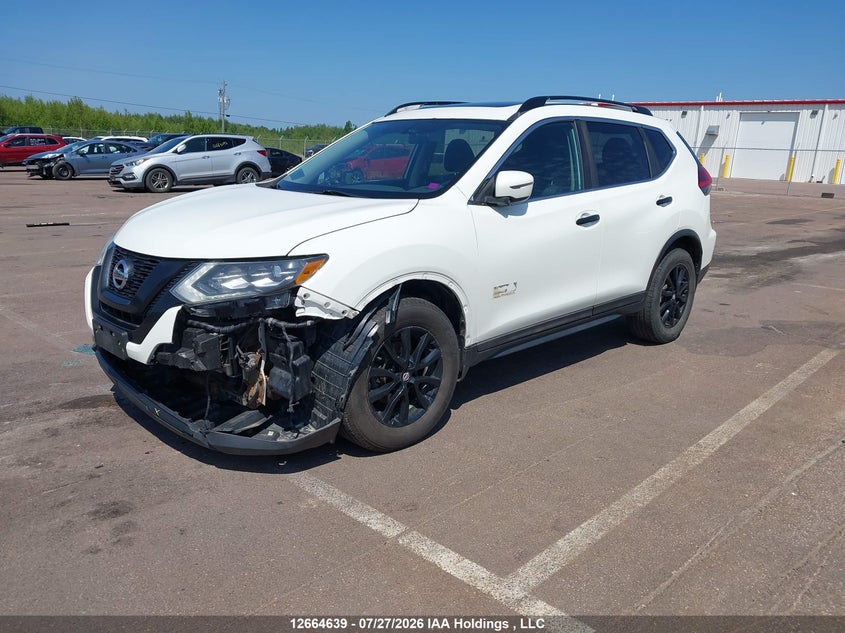 2017 Nissan Rogue, Удар спереду, IAAI, VIN 5N1AT2MV3HC755727 — фото 2