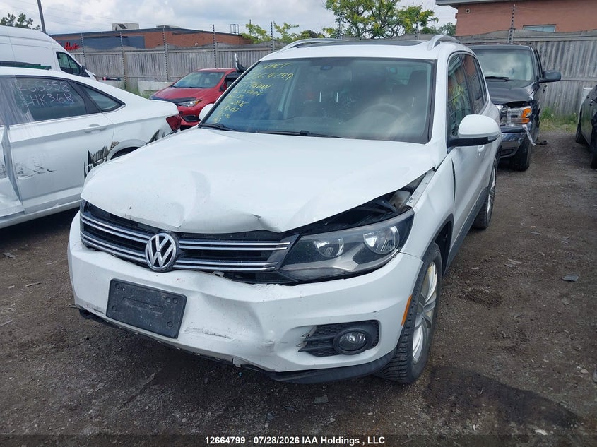 2017 Volkswagen Tiguan, Удар спереди, IAAI, VIN WVGMV7AX1HK034404 — фото 2