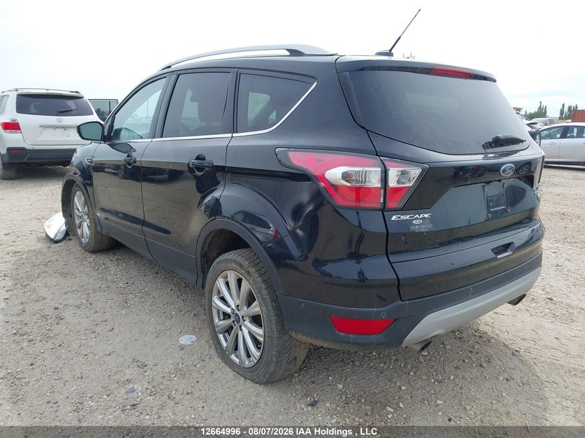 Vin: 1fmcu9j95hua85792, lot: 3067600, ford escape titanium 20173