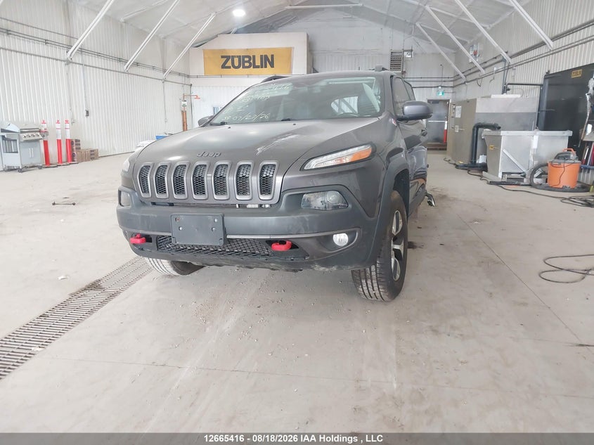2018 Jeep Cherokee, Переворот, IAAI, VIN 1C4PJMBX1JD531103 — фото 2