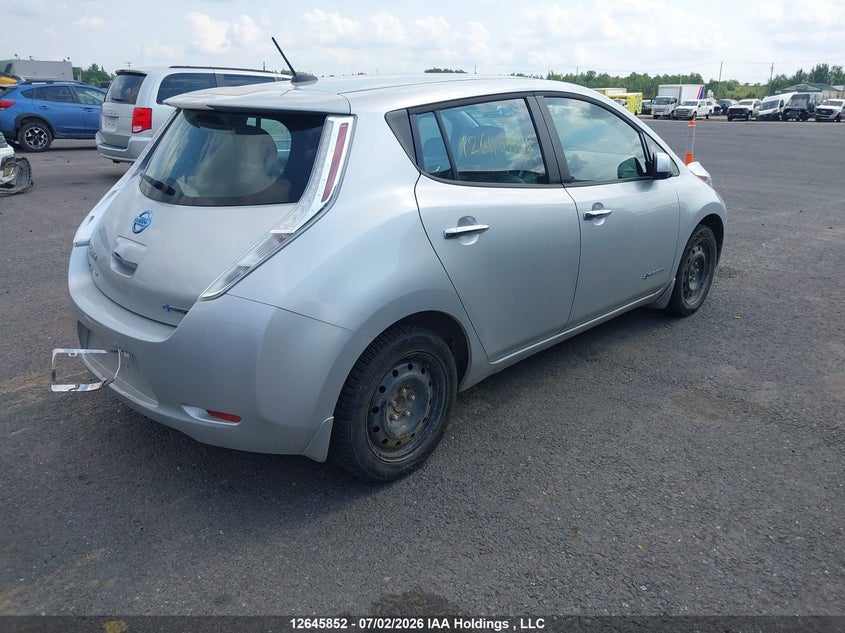 Vin: 1n4az0cp7fc315586, lot: 3068111, nissan leaf sl 20154