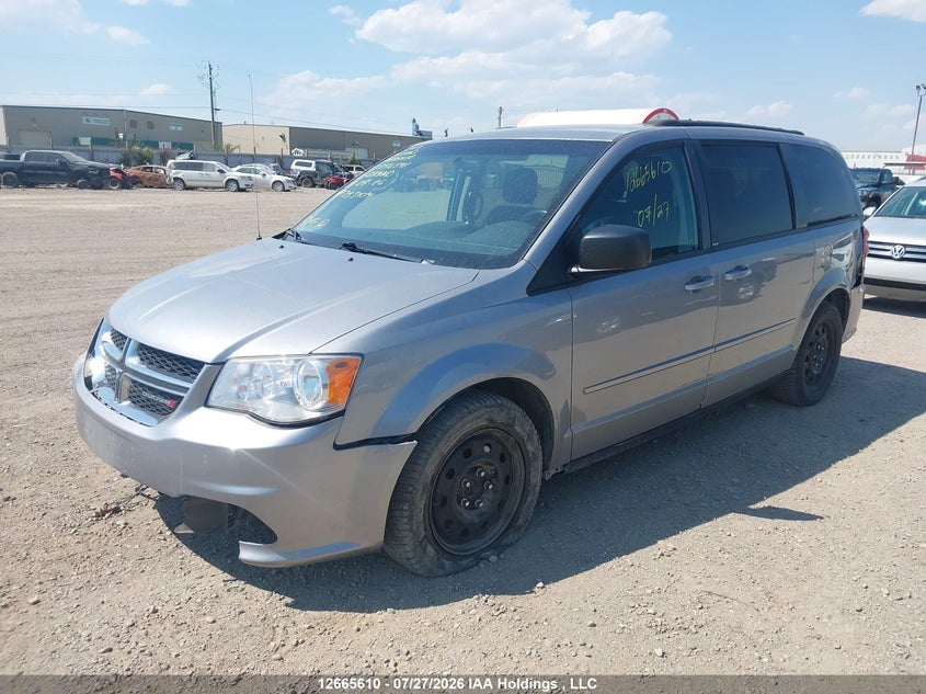 2013 Dodge Caravan, Front, IAAI, VIN 2C4RDGBG6DR756541 — photo 2