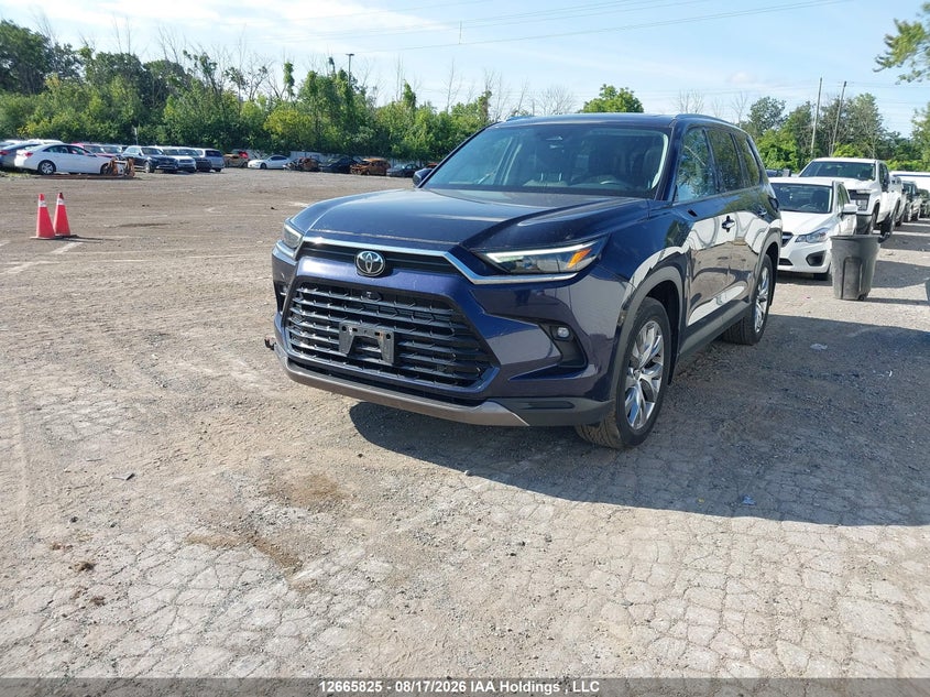 2024 Toyota Highlander, Theft Recovery, IAAI, VIN 5TDACAB50RS006580 — photo 2