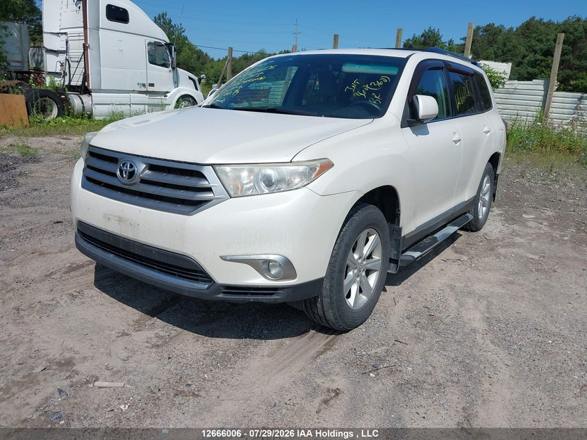 2012 Toyota Highlander, Удар сзади, IAAI, VIN 5TDBK3EH3CS163715 — фото 2