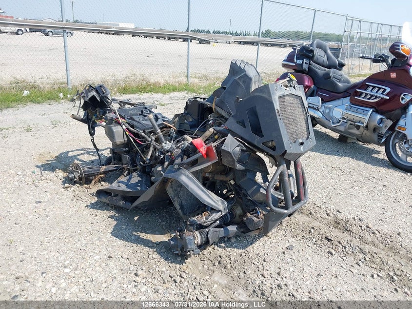 2022 Can-Am Renegade X Mr 1000R, Вандализм, IAAI, VIN 3JBMWAX41NJ000757