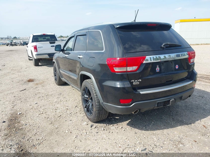 Vin: 1j4rr6gt3bc697286, lot: 3069352, jeep grand cherokee overland 20113