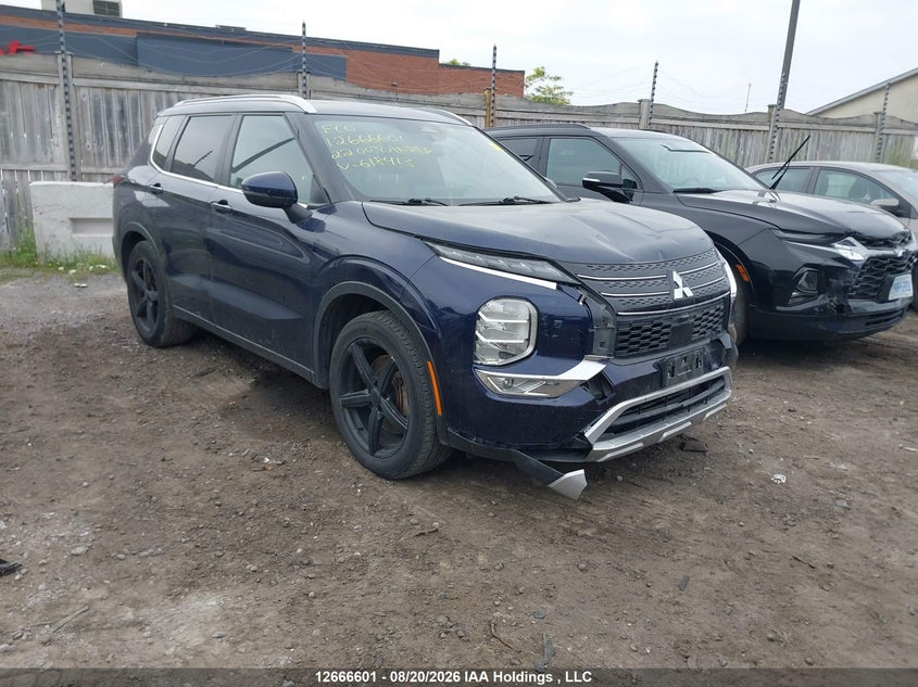 2022 Mitsubishi Outlander Le/Le Premium/Se/Sel, Удар спереду, IAAI, VIN JA4J4UA8XNZ618413