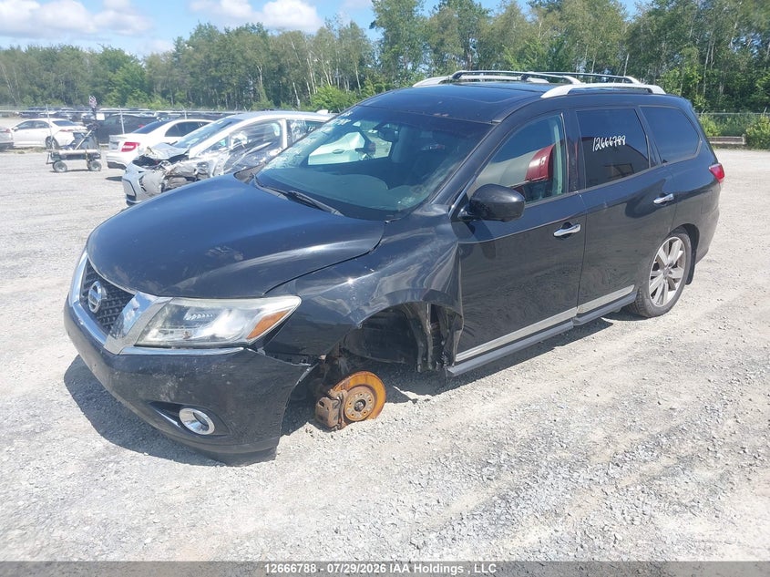 2016 Nissan Pathfinder, Front, IAAI, VIN 5N1AR2MM0GC647182 — photo 2