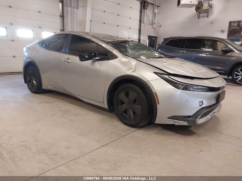 Vin: jtdacacu1r3022889, lot: 3069552, toyota prius prime se/xse/xse premium 2024 img_1