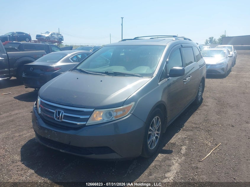 2013 Honda Odyssey, Удар спереду, IAAI, VIN 5FNRL5H61DB505055 — фото 2
