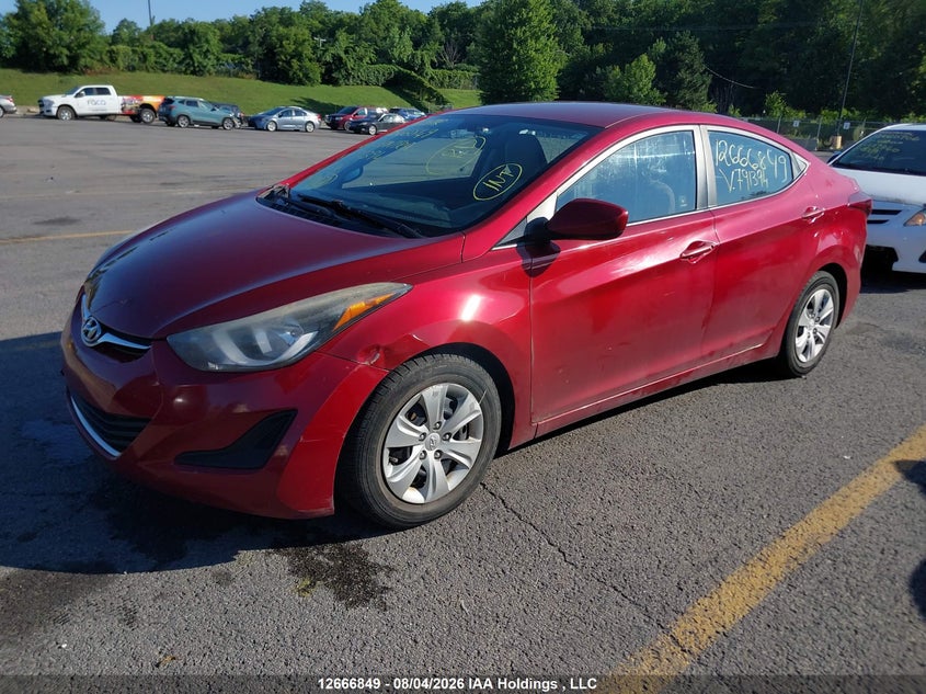 2016 Hyundai Elantra, Удар спереду, IAAI, VIN 5NPDH4AE9GH791394 — фото 2