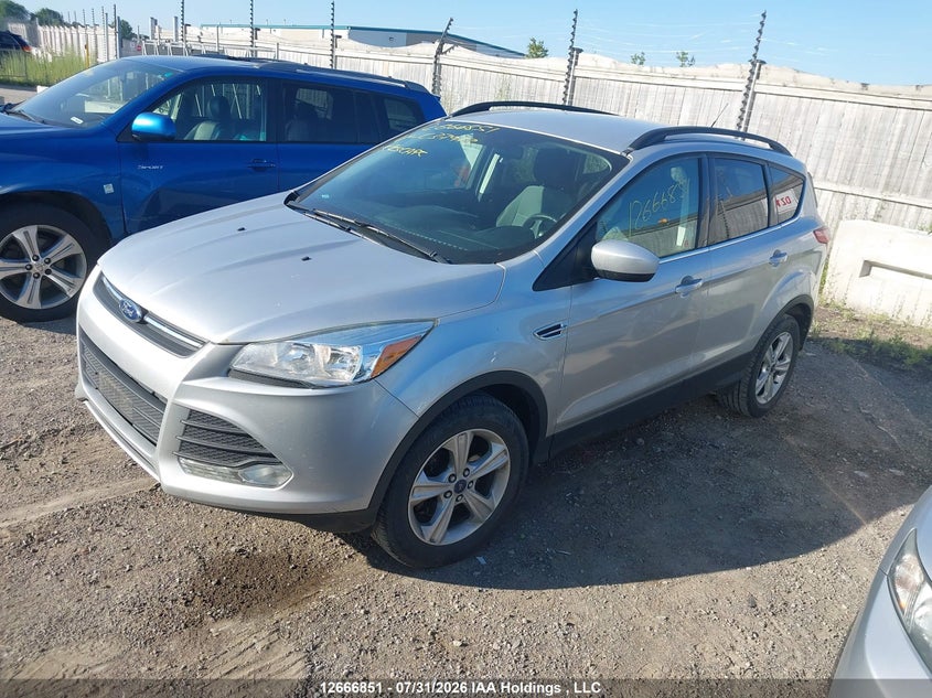 2015 Ford Escape, Правый бок, IAAI, VIN 1FMCU9GXXFUC37973 — фото 2