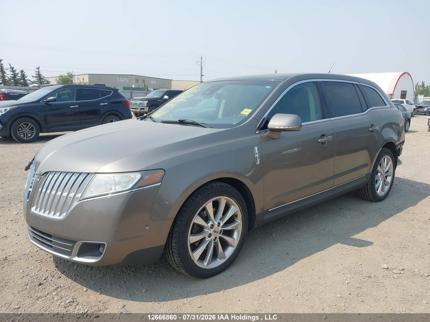 2012 Lincoln MKT, Rear, IAAI, VIN 2LMHJ5AT6CBL53027 — photo 2