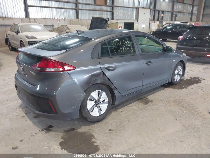 Vin: kmhc75lc0ju096052, lot: 3069668, hyundai ioniq hybrid blue 20184