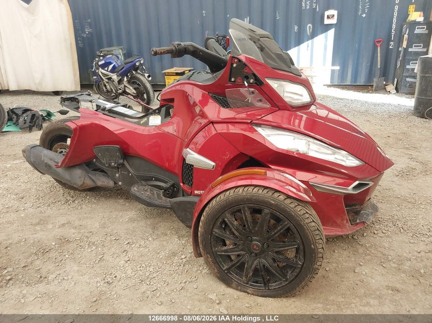 2016 Can-Am Spyder Roadster Rt/Rt-S/Ltd/Sp Series, Rollover, IAAI, VIN 2BXNBDD27GV005531