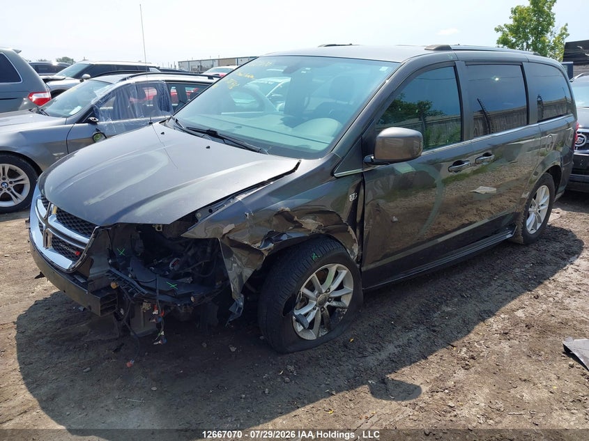 2019 Dodge Caravan, Front, IAAI, VIN 2C4RDGCG2KR781996 — photo 2