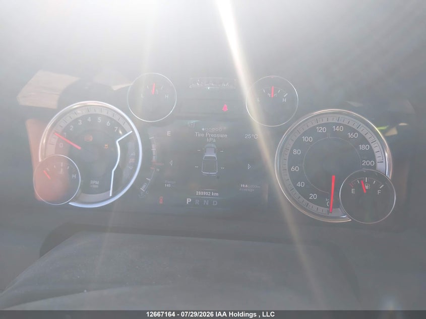 2014 RAM 1500 PICKUP 5.7L V-8 VVT, 395HP