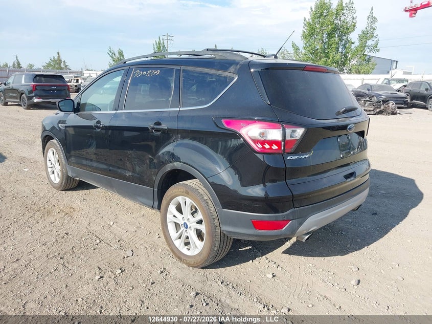 Vin: 1fmcu9gd8hud60857, lot: 3070230, ford escape se 20173