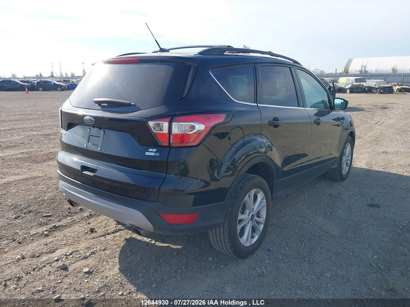 Vin: 1fmcu9gd8hud60857, lot: 3070230, ford escape se 20174