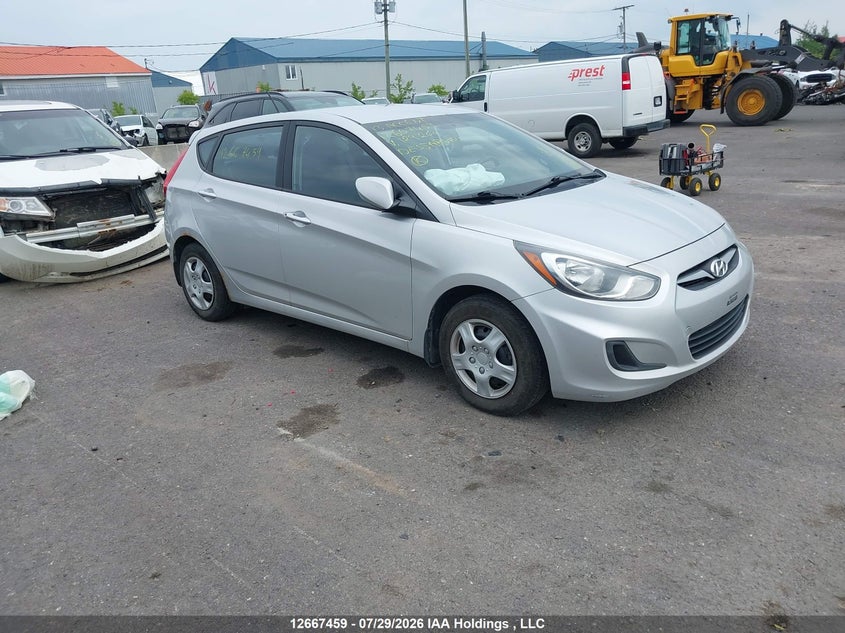 Vin: kmhct5ae3du129260, lot: 3070238, hyundai accent gls/gs 2013 img_1