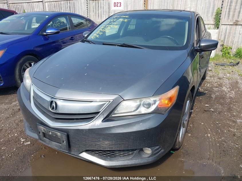 2013 Acura ILX, Left Side, IAAI, VIN 19VDE1F74DE400694 — photo 2