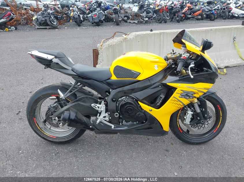 2012 SUZUKI GSX MOTO 4