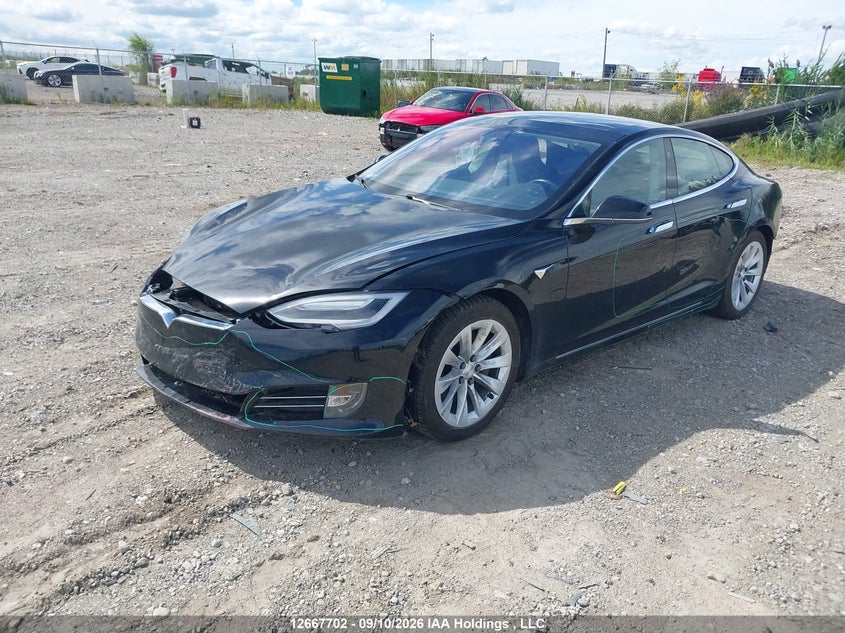 2017 Tesla Model S, Front, IAAI, VIN 5YJSA1E25HF229163 — photo 2