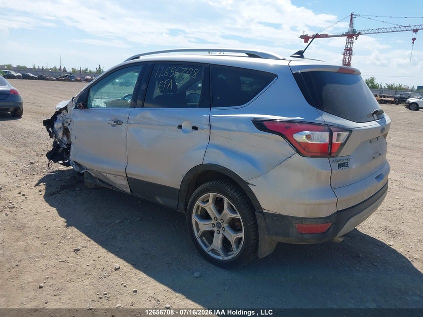 Vin: 1fmcu9j9xjub49945, lot: 3070621, ford escape titanium 20183
