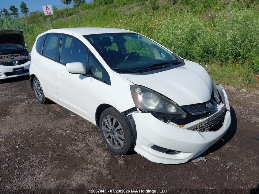 Vin: lucge8h75e3000254, lot: 3070658, honda fit sport 2014 img_1