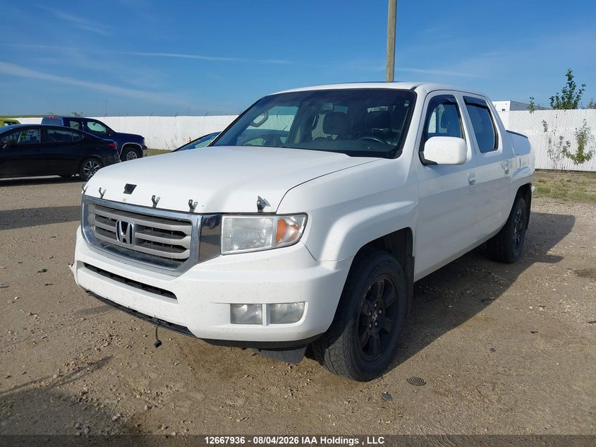 2013 Honda Ridgeline, Front, IAAI, VIN 5FPYK1F53DB501680 — photo 2